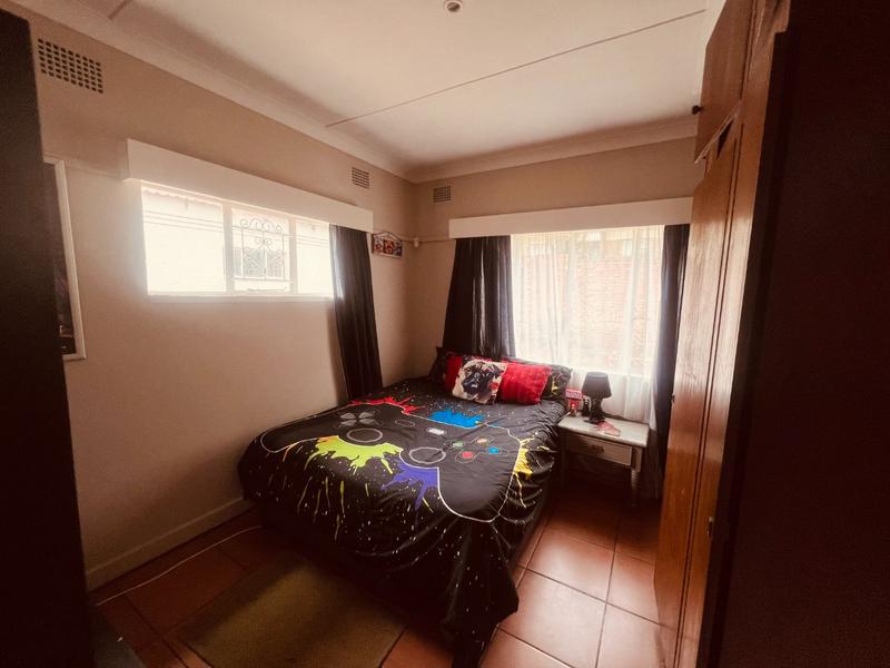 3 Bedroom Property for Sale in Mountain View Gauteng