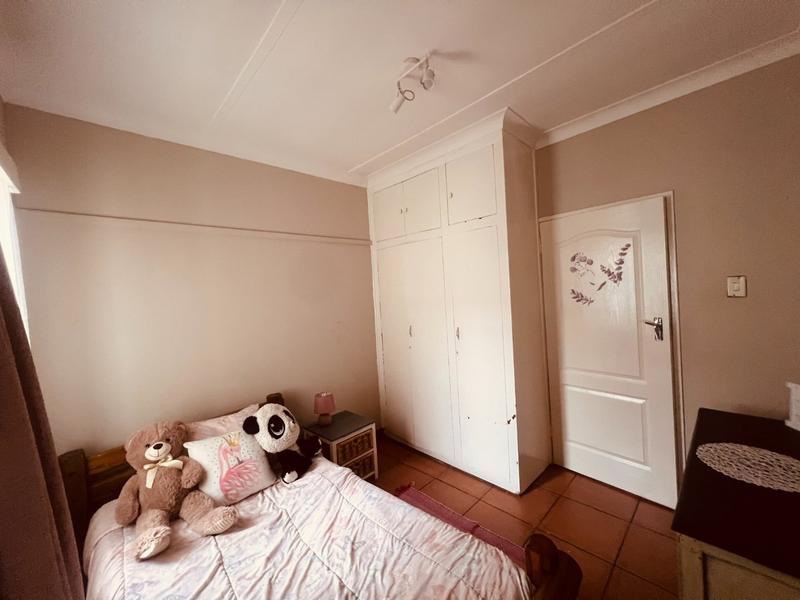 3 Bedroom Property for Sale in Mountain View Gauteng