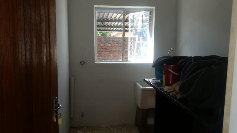 4 Bedroom Property for Sale in Queenswood Gauteng