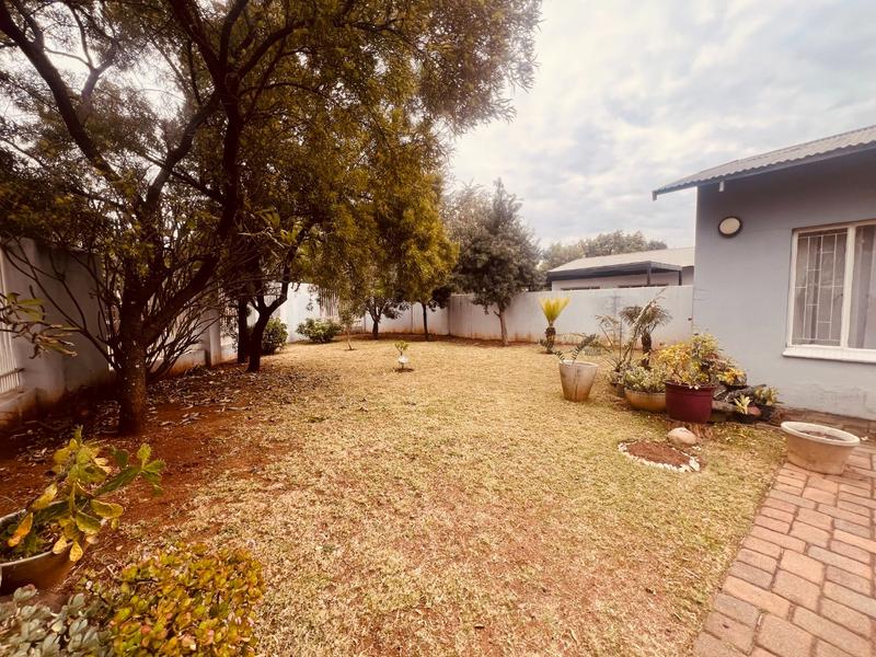 4 Bedroom Property for Sale in Queenswood Gauteng