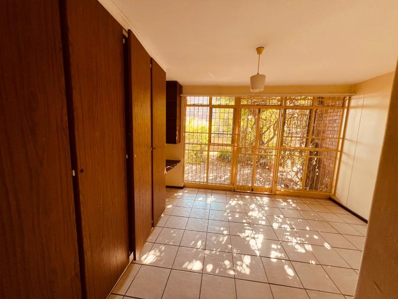 2 Bedroom Property for Sale in Silverton Gauteng