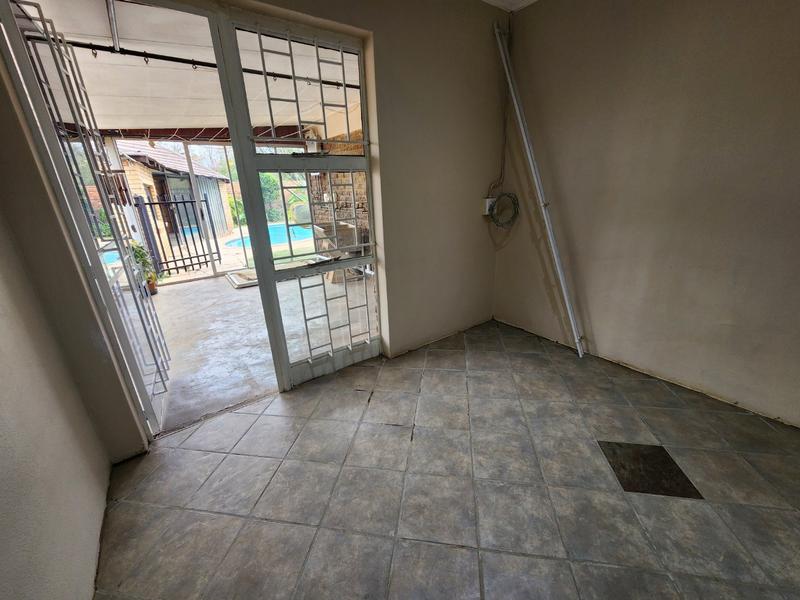 4 Bedroom Property for Sale in Sinoville Gauteng
