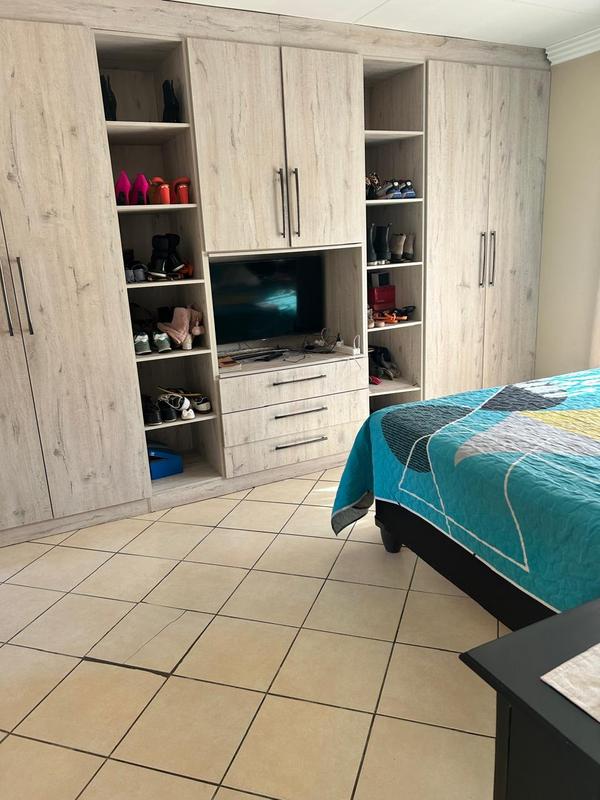 3 Bedroom Property for Sale in Heatherview Gauteng