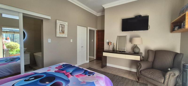 4 Bedroom Property for Sale in Midstream Ridge Gauteng
