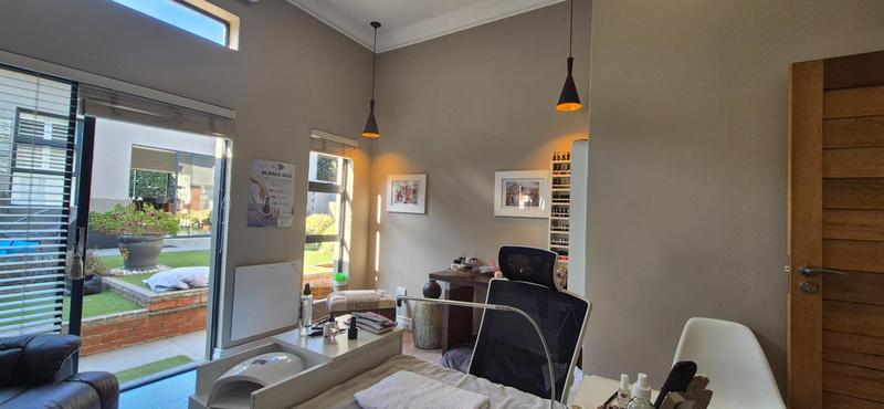 4 Bedroom Property for Sale in Midstream Ridge Gauteng