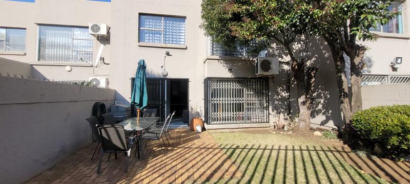 3 Bedroom Property for Sale in Bassonia Gauteng