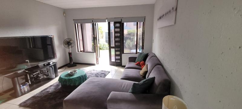 2 Bedroom Property for Sale in Glenvista Gauteng