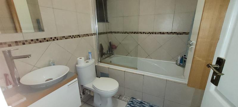 2 Bedroom Property for Sale in Glenvista Gauteng