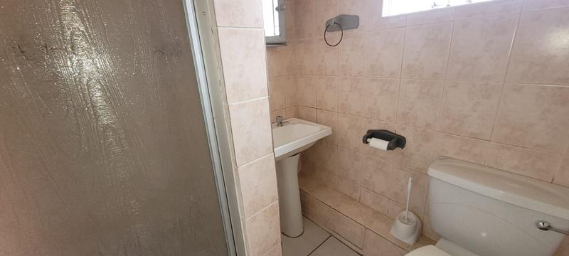 2 Bedroom Property for Sale in Mulbarton Gauteng