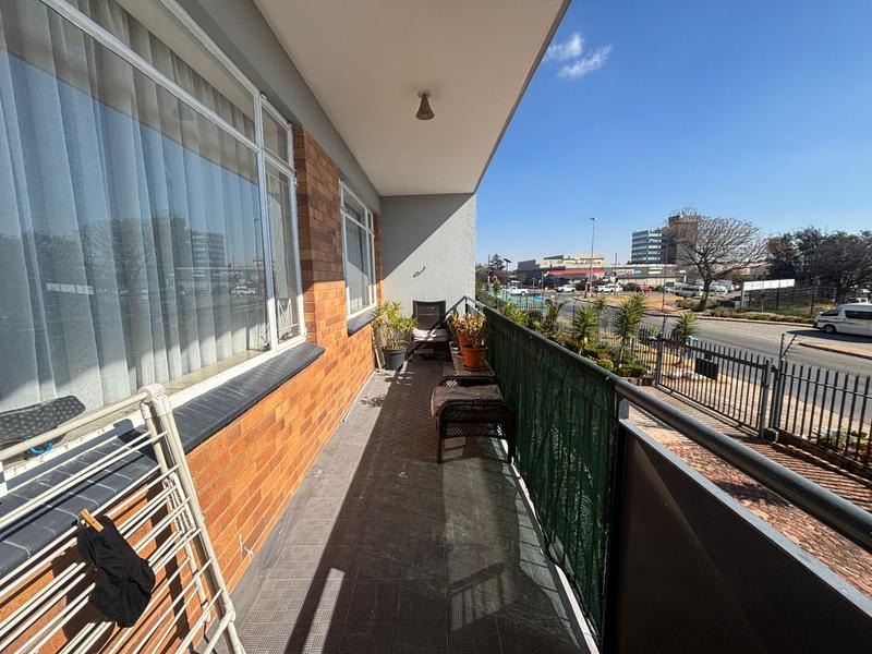 1 Bedroom Property for Sale in Florida North Gauteng