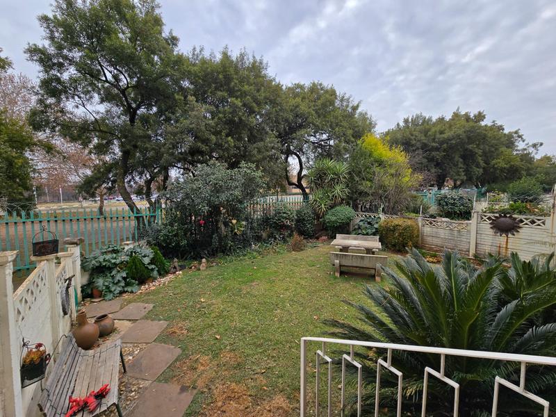 2 Bedroom Property for Sale in Three Rivers East Gauteng
