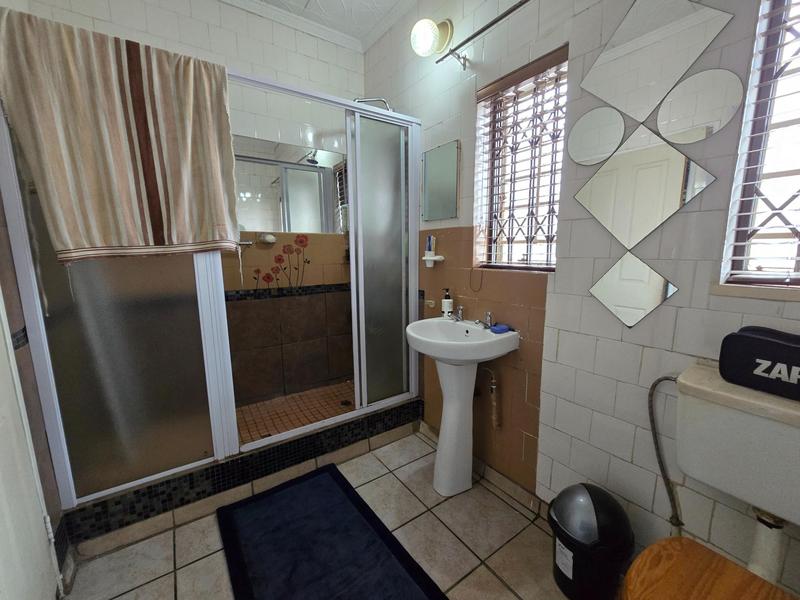 2 Bedroom Property for Sale in Three Rivers East Gauteng