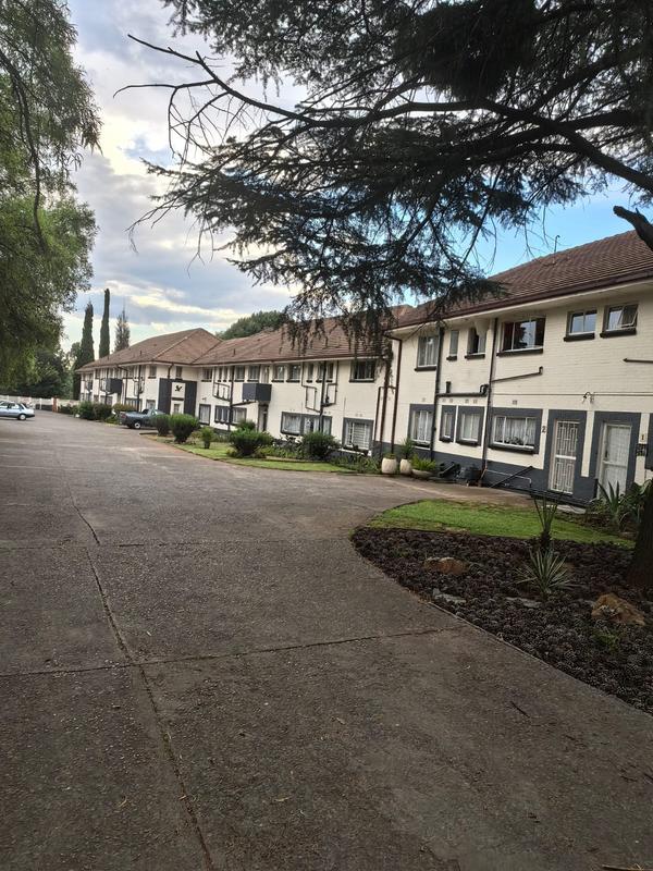 2 Bedroom Property for Sale in Three Rivers Proper Gauteng