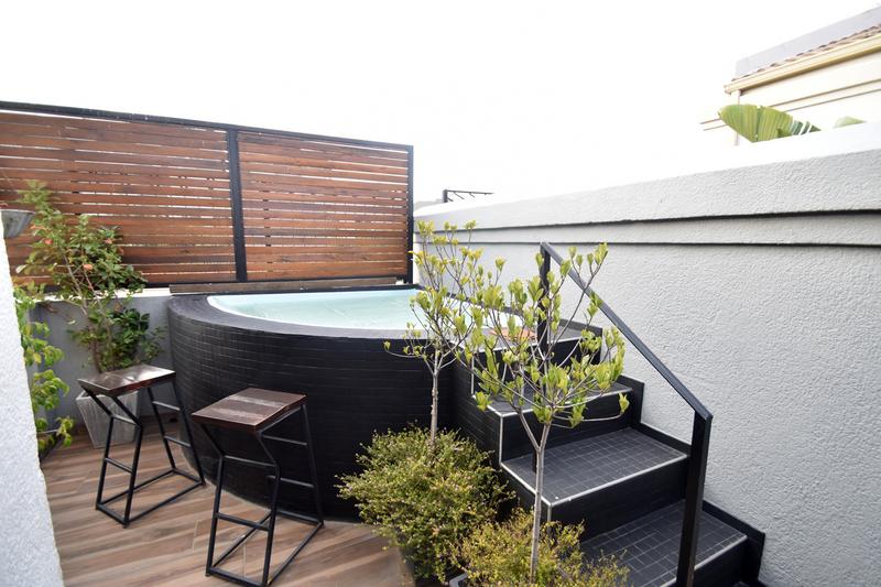 2 Bedroom Property for Sale in Eltonhill Gauteng