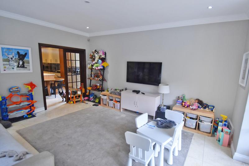 5 Bedroom Property for Sale in Morningside Gauteng