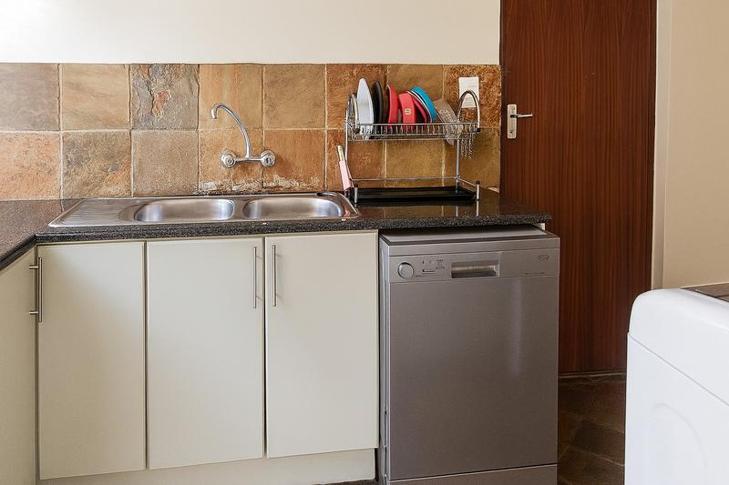5 Bedroom Property for Sale in Moreleta Park Gauteng