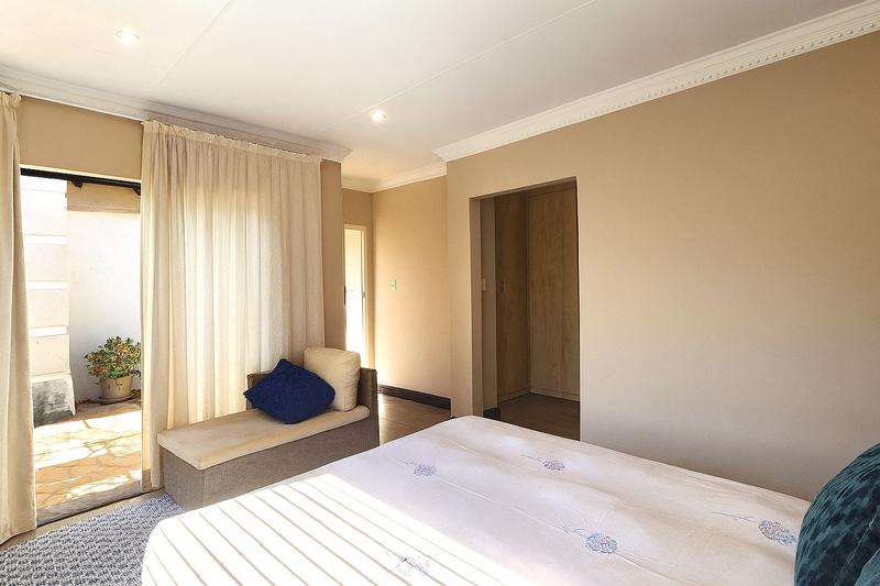 5 Bedroom Property for Sale in Moreleta Park Gauteng