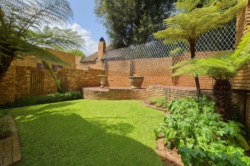 4 Bedroom Property for Sale in Moreleta Park Gauteng