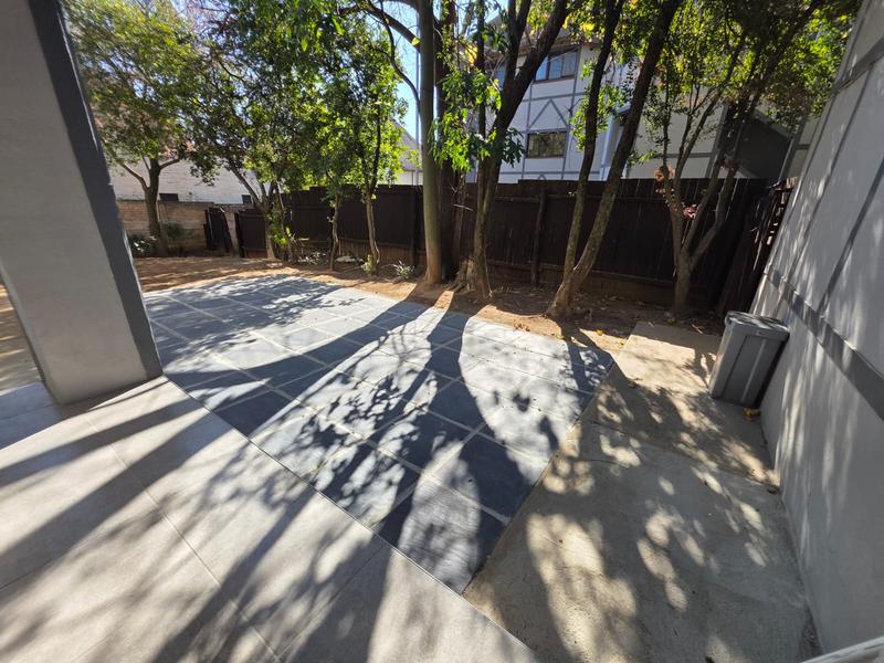 To Let 2 Bedroom Property for Rent in Sunninghill Gauteng