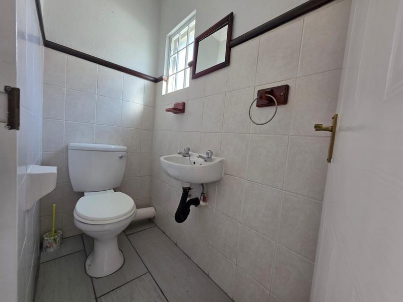 2 Bedroom Property for Sale in Sunninghill Gauteng