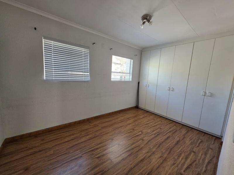 2 Bedroom Property for Sale in Sunninghill Gauteng