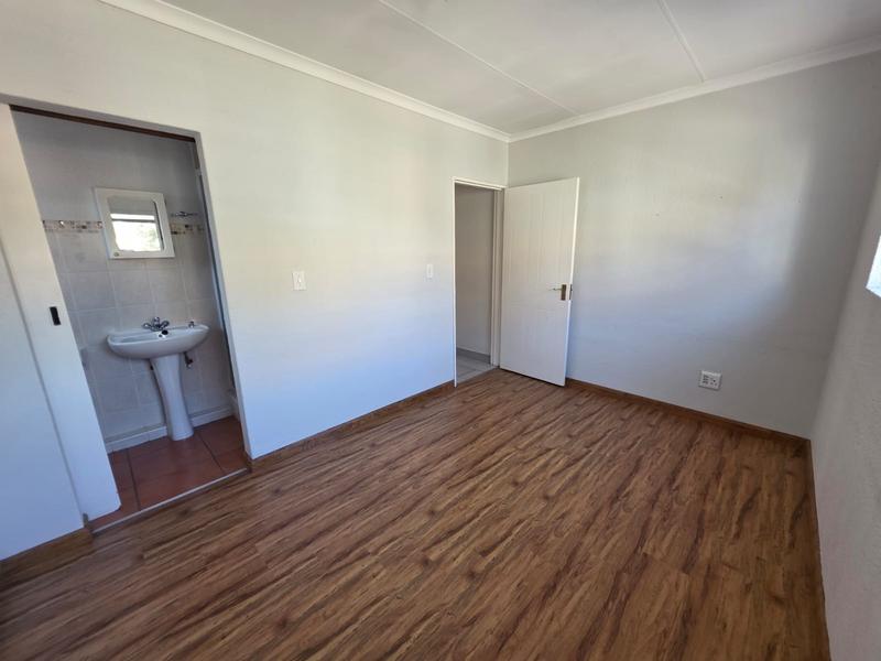 2 Bedroom Property for Sale in Sunninghill Gauteng