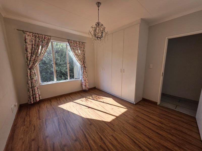 2 Bedroom Property for Sale in Sunninghill Gauteng
