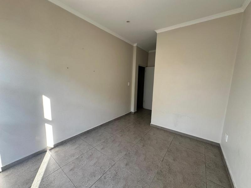 To Let 2 Bedroom Property for Rent in Raslouw Gauteng