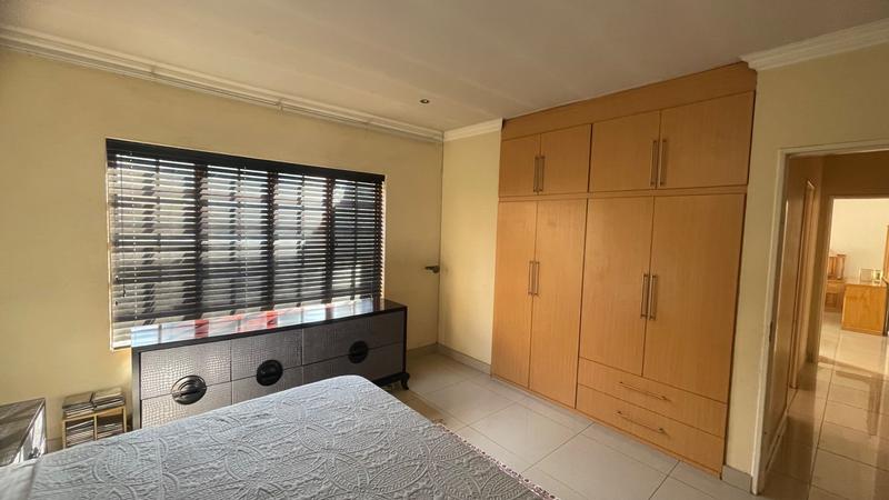 4 Bedroom Property for Sale in Eldoglen Gauteng