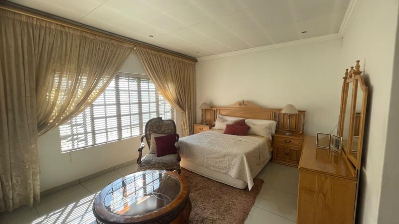 4 Bedroom Property for Sale in Eldoglen Gauteng