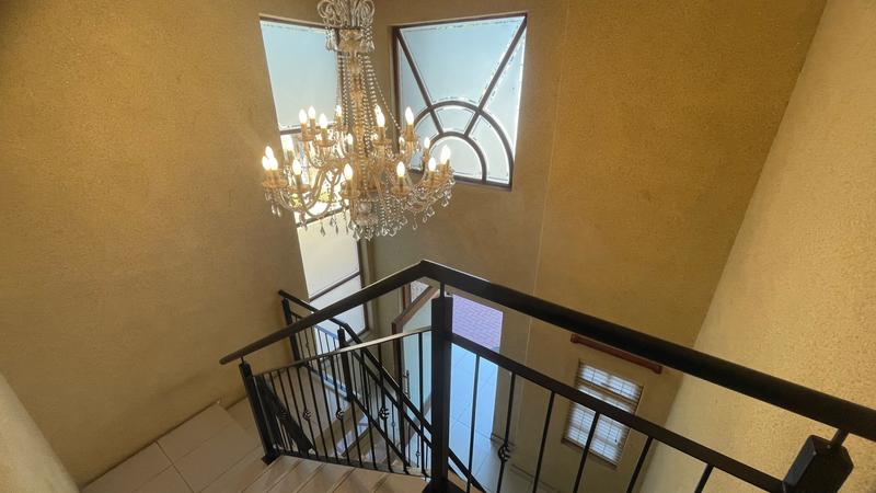4 Bedroom Property for Sale in Eldoglen Gauteng
