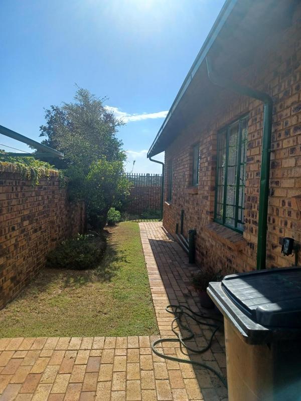 To Let 3 Bedroom Property for Rent in Moreleta Park Gauteng