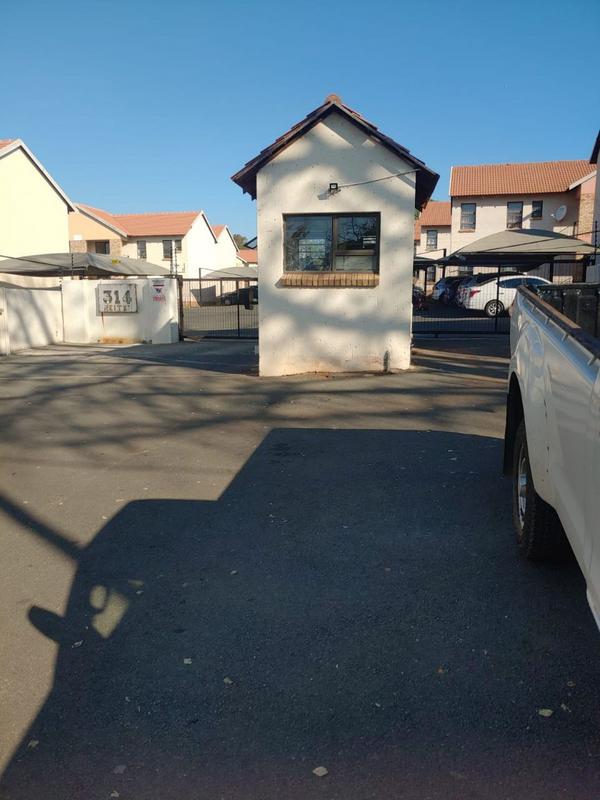 3 Bedroom Property for Sale in Groblerpark Gauteng