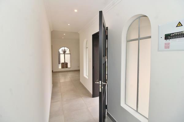 To Let 1 Bedroom Property for Rent in Bedfordview Gauteng