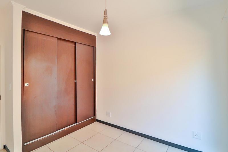 To Let 2 Bedroom Property for Rent in Greenstone Hill Gauteng