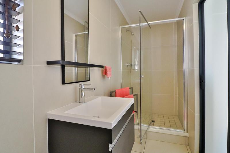 To Let 1 Bedroom Property for Rent in Greenstone Hill Gauteng