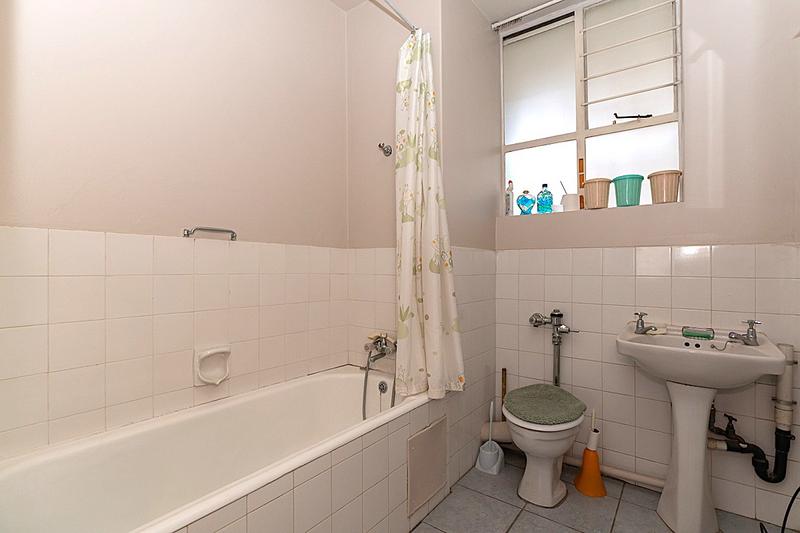 1 Bedroom Property for Sale in Bedford Gardens Gauteng