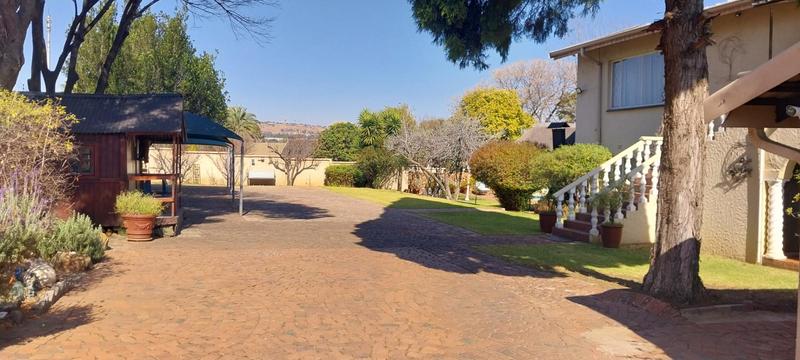 11 Bedroom Property for Sale in Eastleigh Gauteng