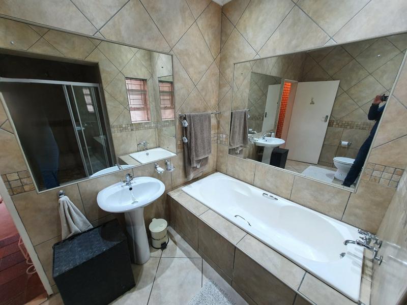 3 Bedroom Property for Sale in Montana Gauteng