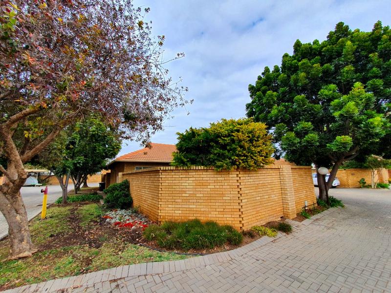 0 Bedroom Property for Sale in Sinoville Gauteng