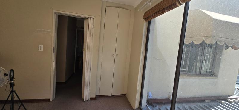 To Let 2 Bedroom Property for Rent in Sunward Park Gauteng