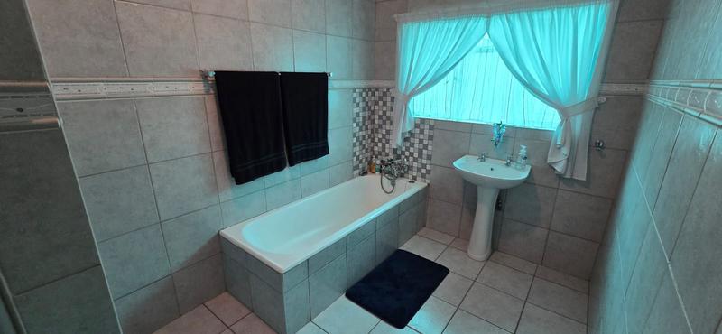 To Let 3 Bedroom Property for Rent in Elspark Gauteng