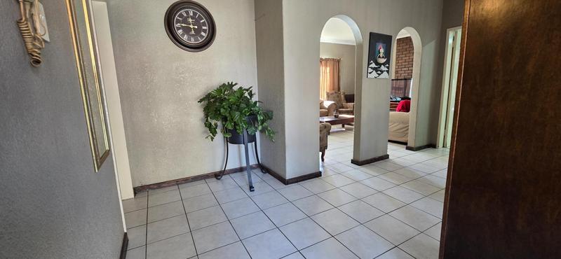 3 Bedroom Property for Sale in Freeway Park Gauteng
