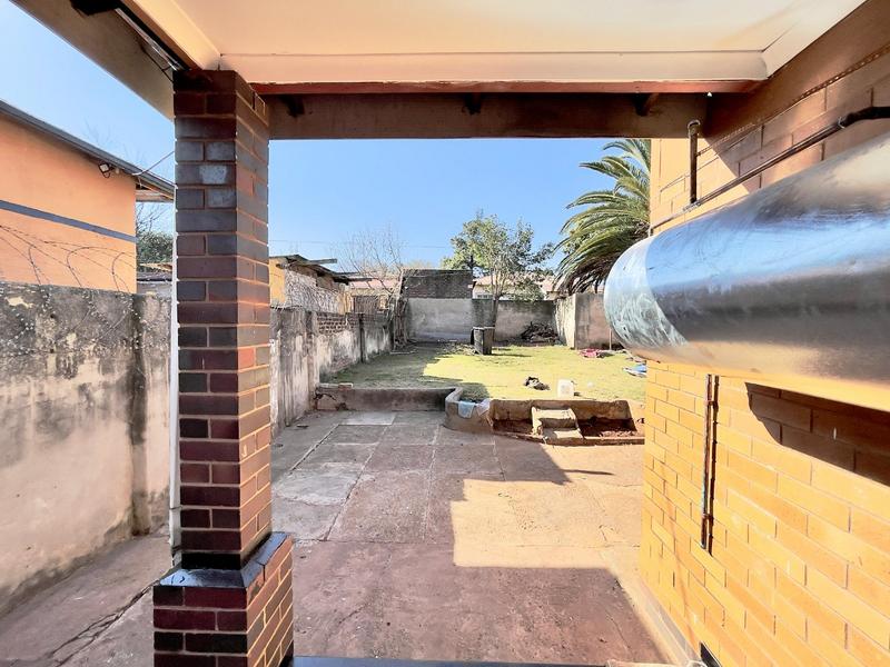 To Let 3 Bedroom Property for Rent in Roodepoort Gauteng