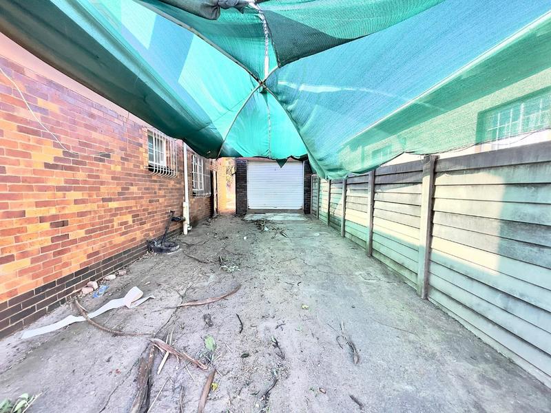 To Let 3 Bedroom Property for Rent in Roodepoort Gauteng