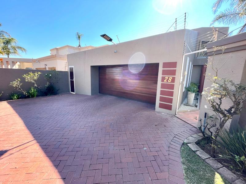 4 Bedroom Property for Sale in Noordheuwel Gauteng