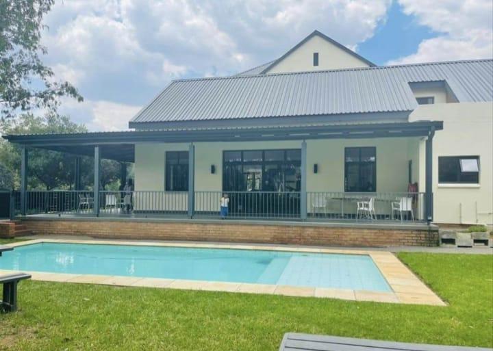 To Let 3 Bedroom Property for Rent in Kyalami Hills Gauteng