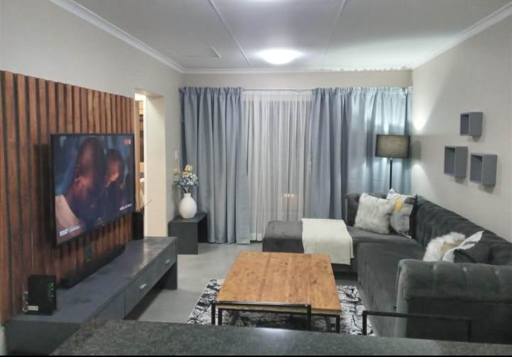 To Let 2 Bedroom Property for Rent in Vorna Valley Gauteng