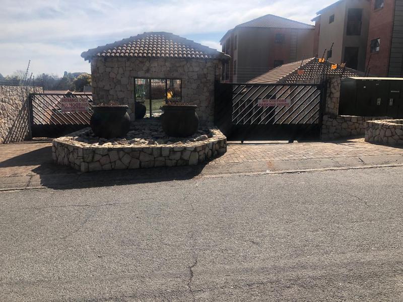 2 Bedroom Property for Sale in Wilro Park Gauteng