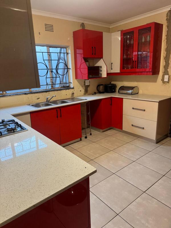 7 Bedroom Property for Sale in Terenure Gauteng